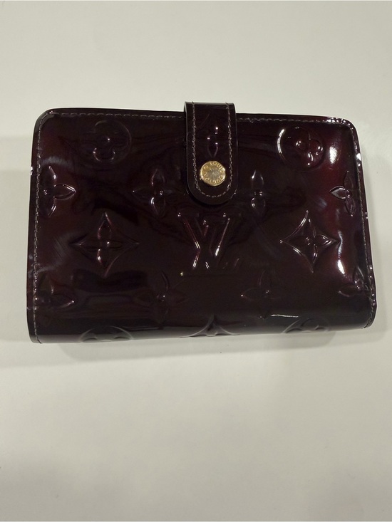 Louis Vuitton Handbags - ✨ Authentic Louis Vuitton Vernis Kiss Lock Wallet – Great Condition ✨ w/ Entrupy